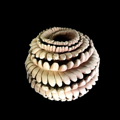 Agujero Blanco medidas 35 x 37 x 37 cms 4 - Inicio