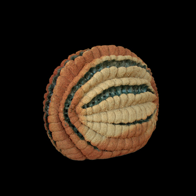 Anhelo Cautivo medidas 46 x 50 x 35 cms 1 - Luces gestacionales